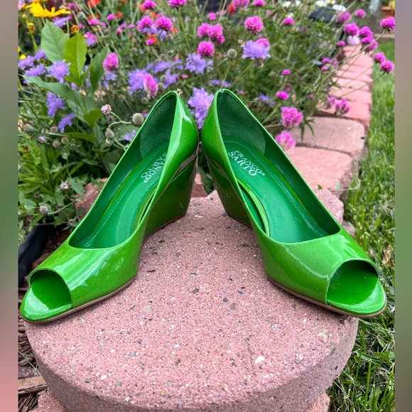 Franco Sarto Green Patent Wedge Heels - Picture 7 of 7